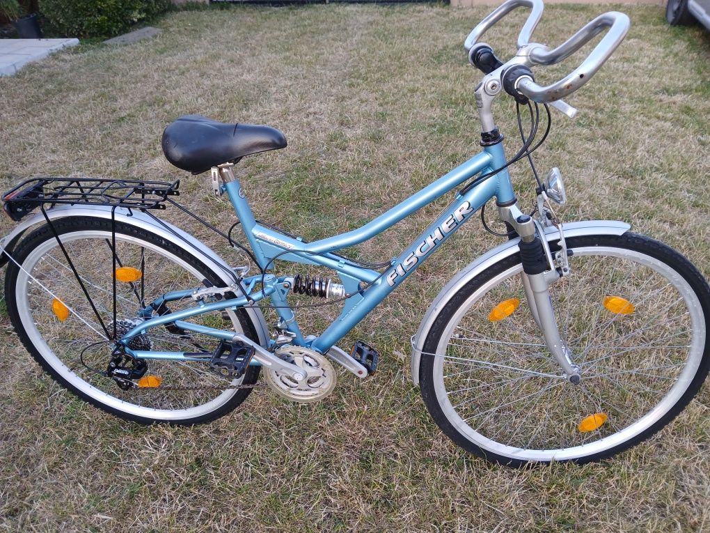 Bicicleta Fischer cu suspensii, roti de 28