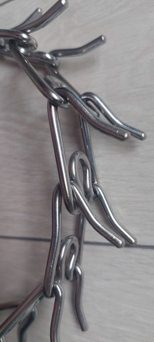Zgardă metal cu țepi ajustabilă și reversibilă