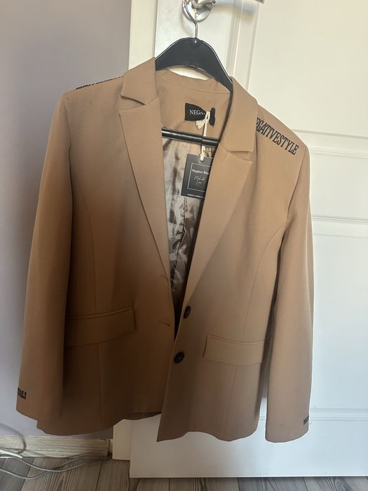 Сако nude negative/pause