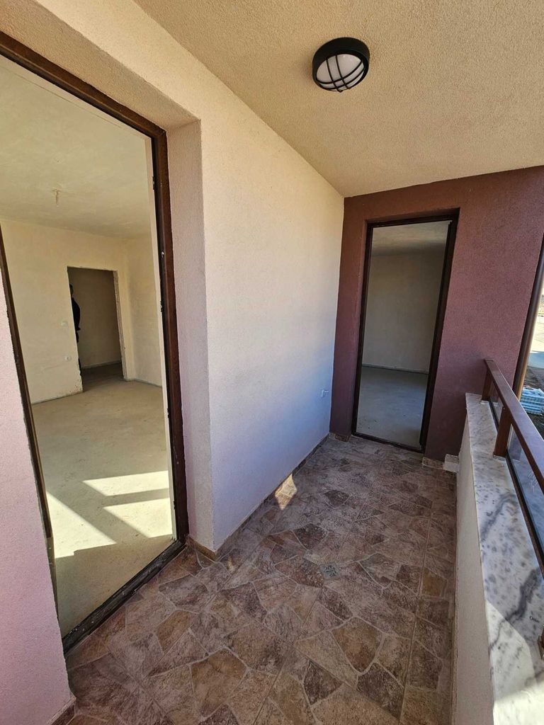 Продава се Двустаен апартамент в Велинград - 66 кв.м за 1054 €/кв.м - Снимка #4