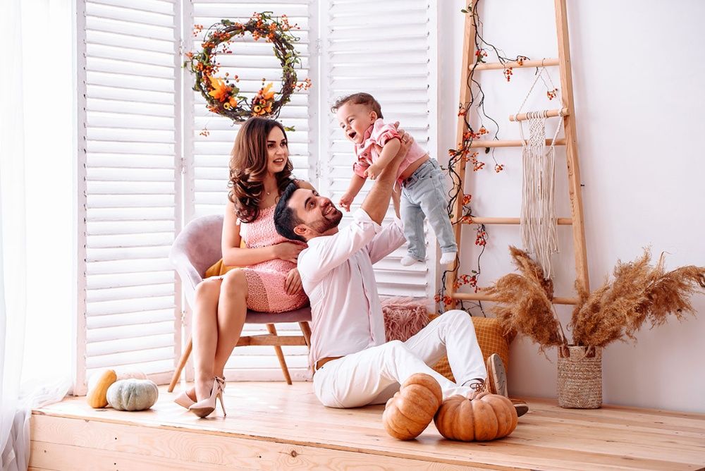 Фотограф в Ташкенте. Семейная фотосессия в студии.