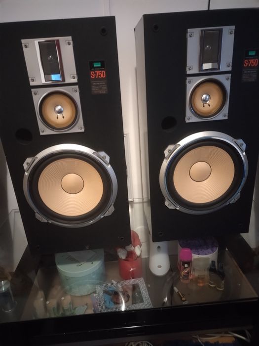 Vând sau schimb boxe originale