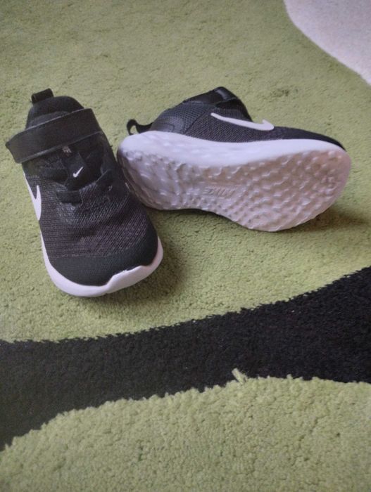 Маратонки nike 21 номер