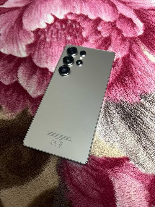 Продаётся Samsung S25 ultra 256 gb