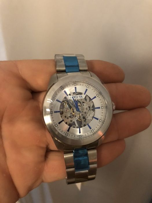 Invicta чисто нов и оригинален часовник