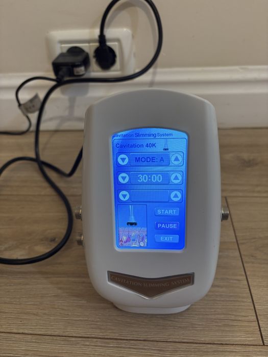 Aparat Cavitație 40K + Radiofrecvență Tripolar