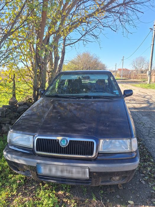 Продавам Шкода Фелиция