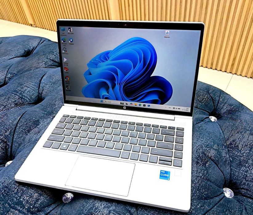 Laptop HP core i5 11 th Gen . IPS