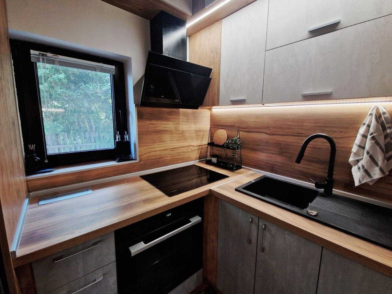 Продава се Къща в Балчик - 80 кв.м за 2050 €/кв.м - Снимка #3