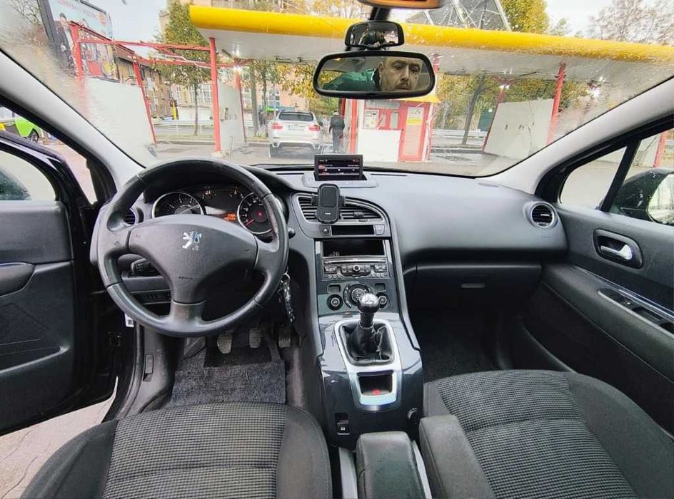 Peugeot 5008 от Нидерландия, панорамно стъкло на покрива за смяна