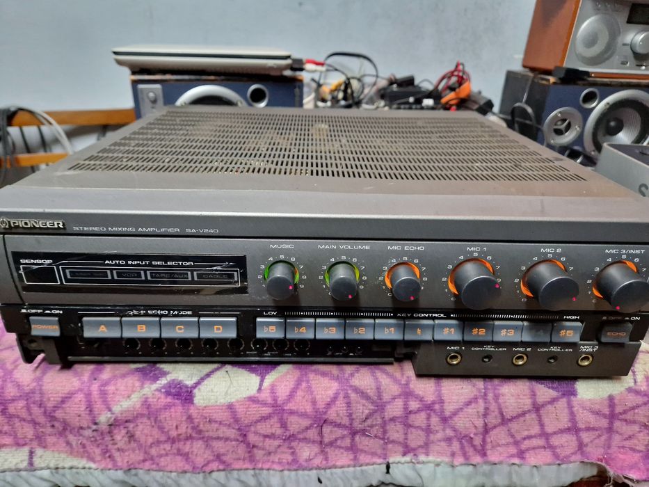 Amplificator pioneer  sa-v240
