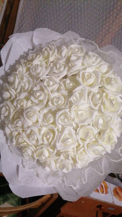 Букети от изкуствени цветя