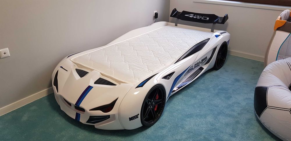 Масивно детско легло с анатомичен матрак