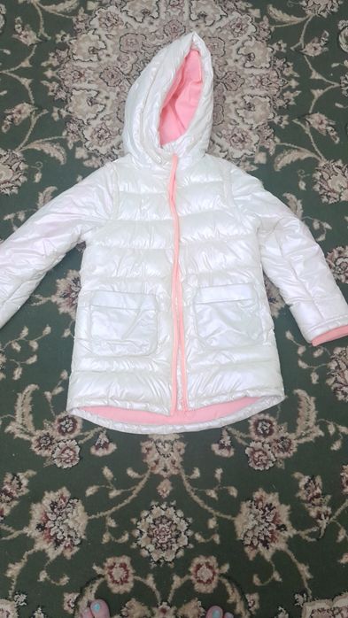 Продам куртка для девочки