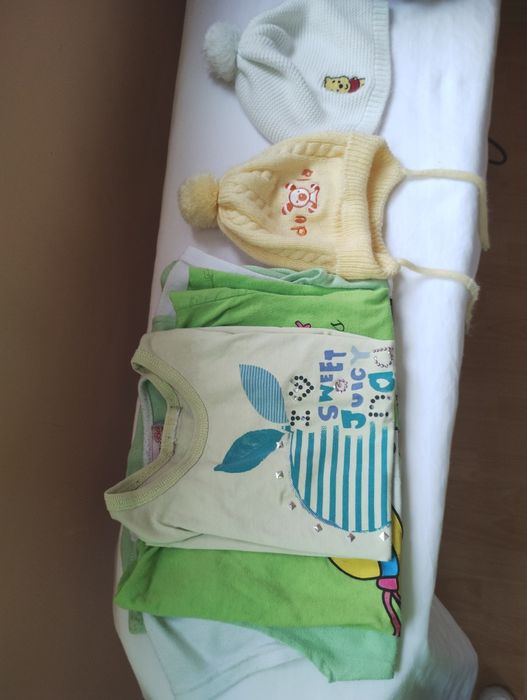 Подарявам детски дрехи