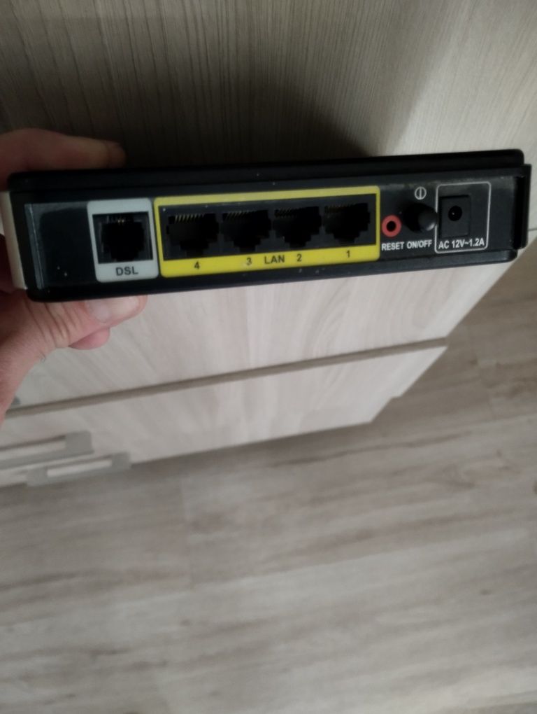 Продам роутер D-Link