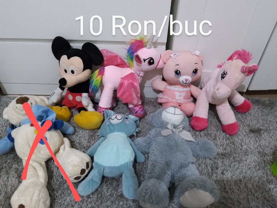 Plușuri mici și mari