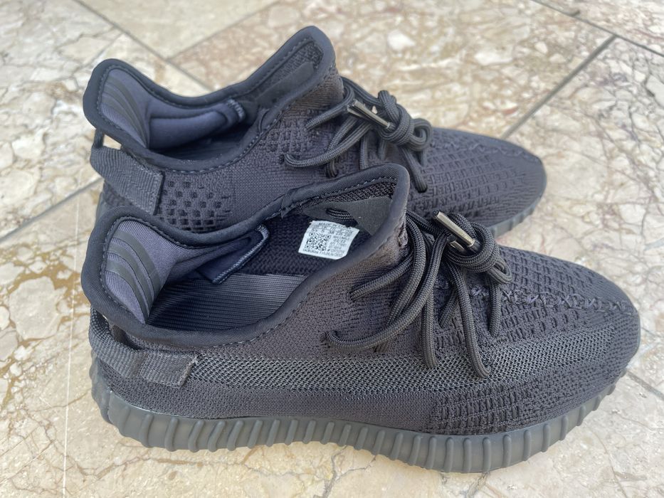 Adidas Yeezy Boost 350 V2 Black Onyx Noi