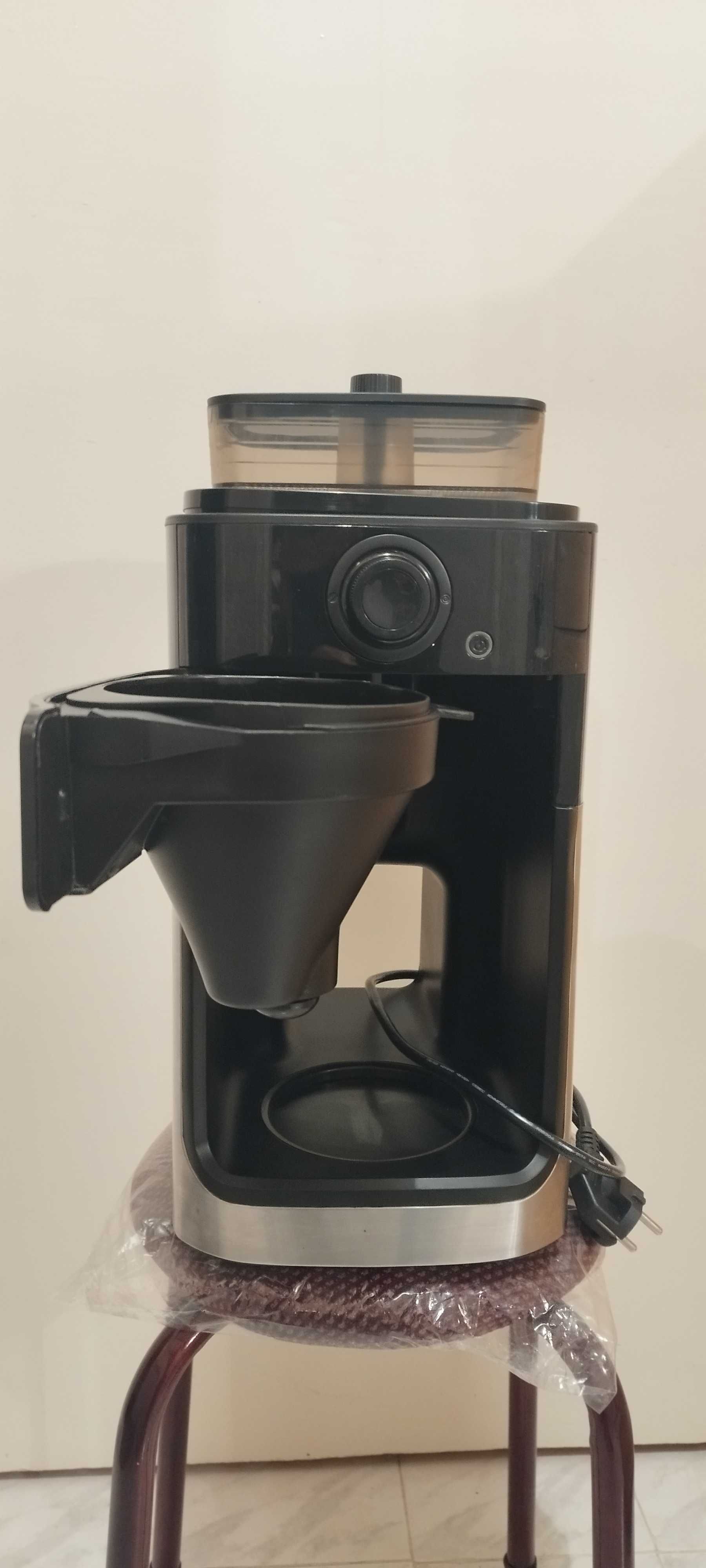 Кафе машина Philips Grind & Brew HD7769/00