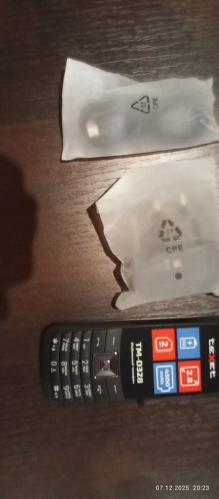 Продам мобильный телефон teXet TM-D328