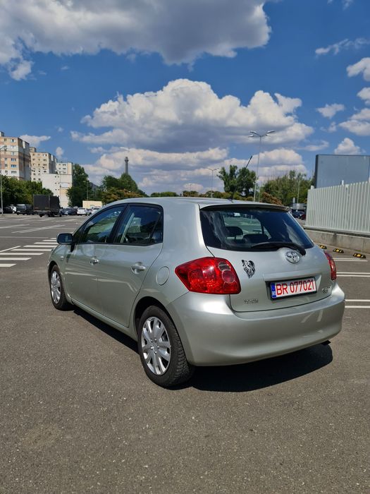 Toyota Auris adusă recent în țară