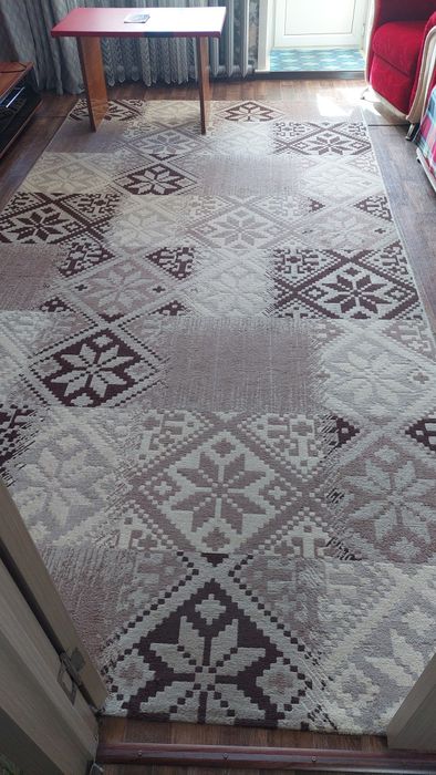 Палас в спальню, гостиную.