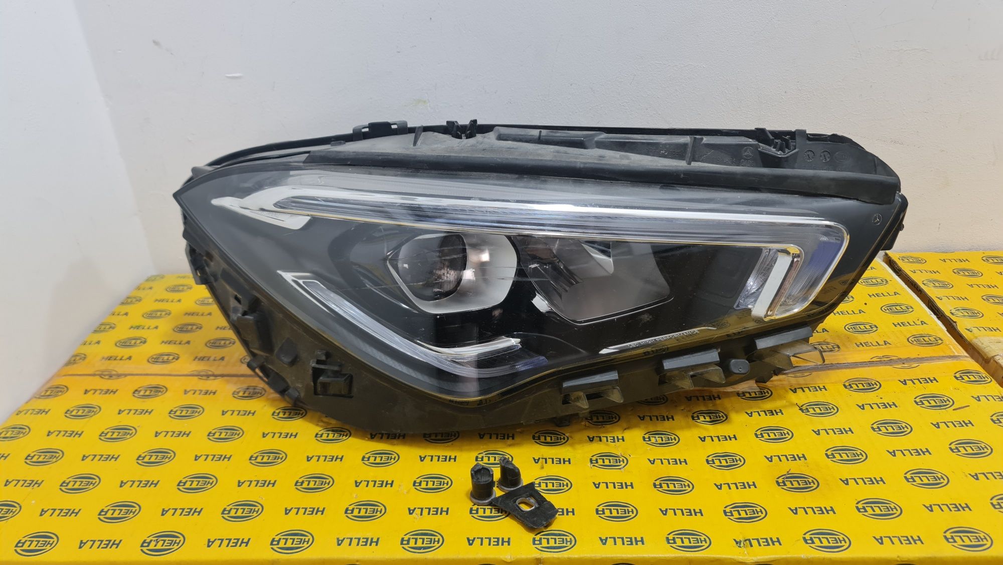 Far full led Mercedes CLA a118 c118 x118 2019..2023