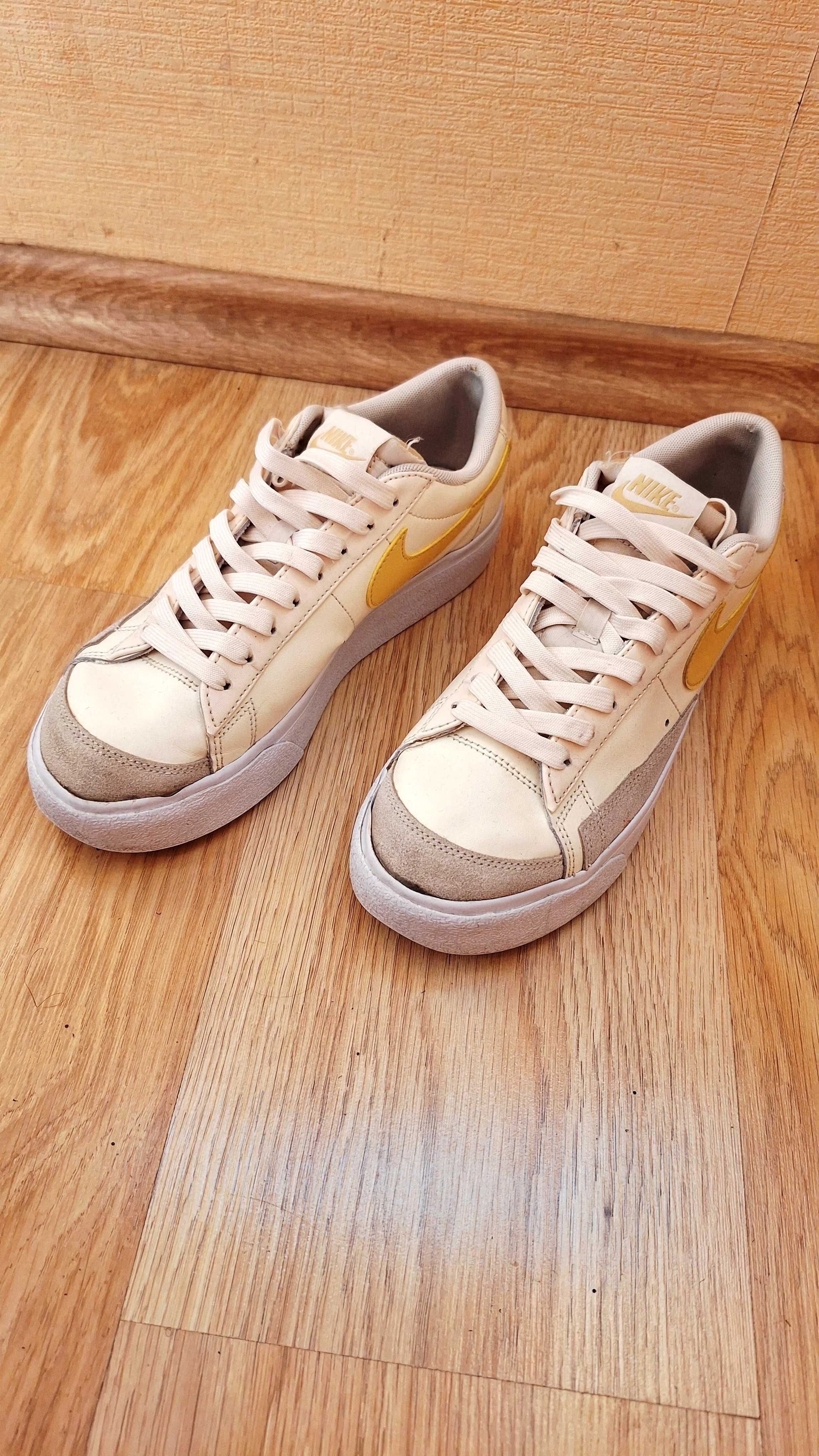 Кецове Nike w blazer low