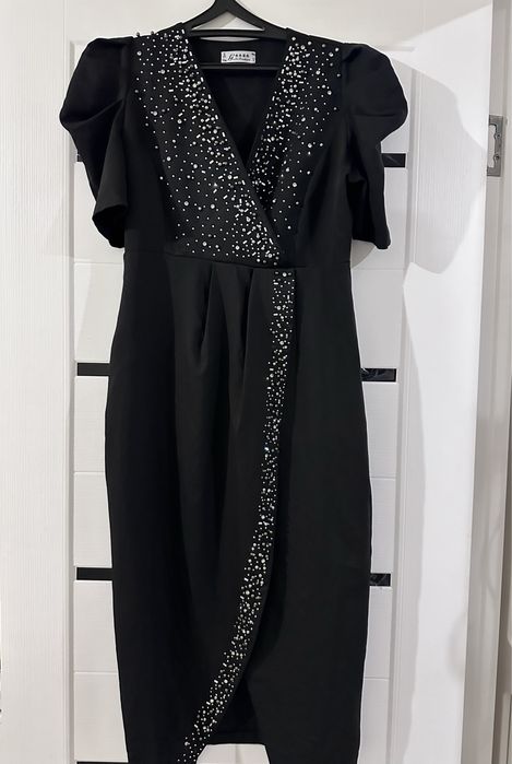 Прлдам красивое платье