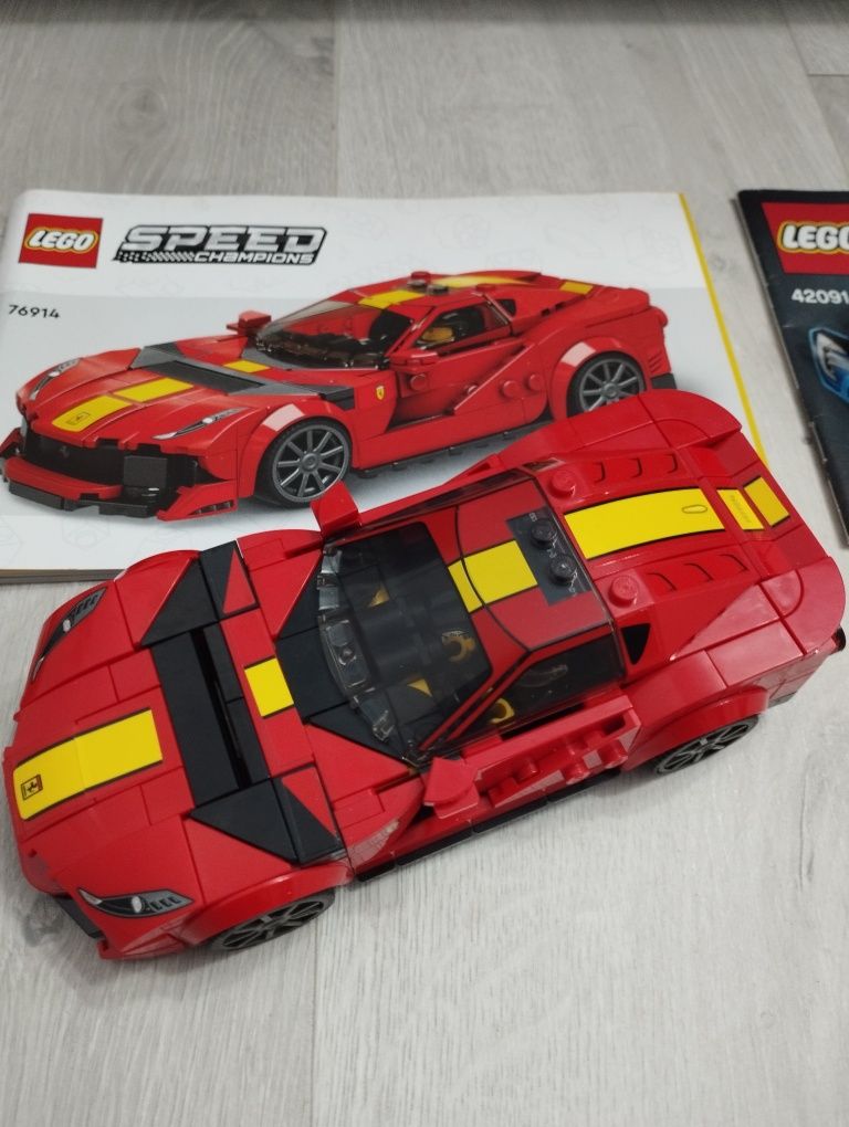 Lego Ferrari si Technic motric