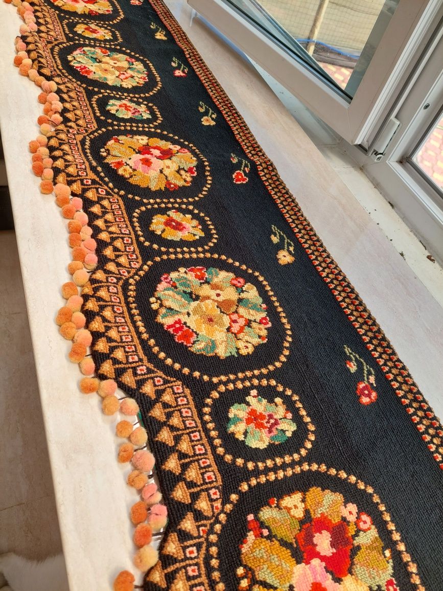 Draperii cusute de mână