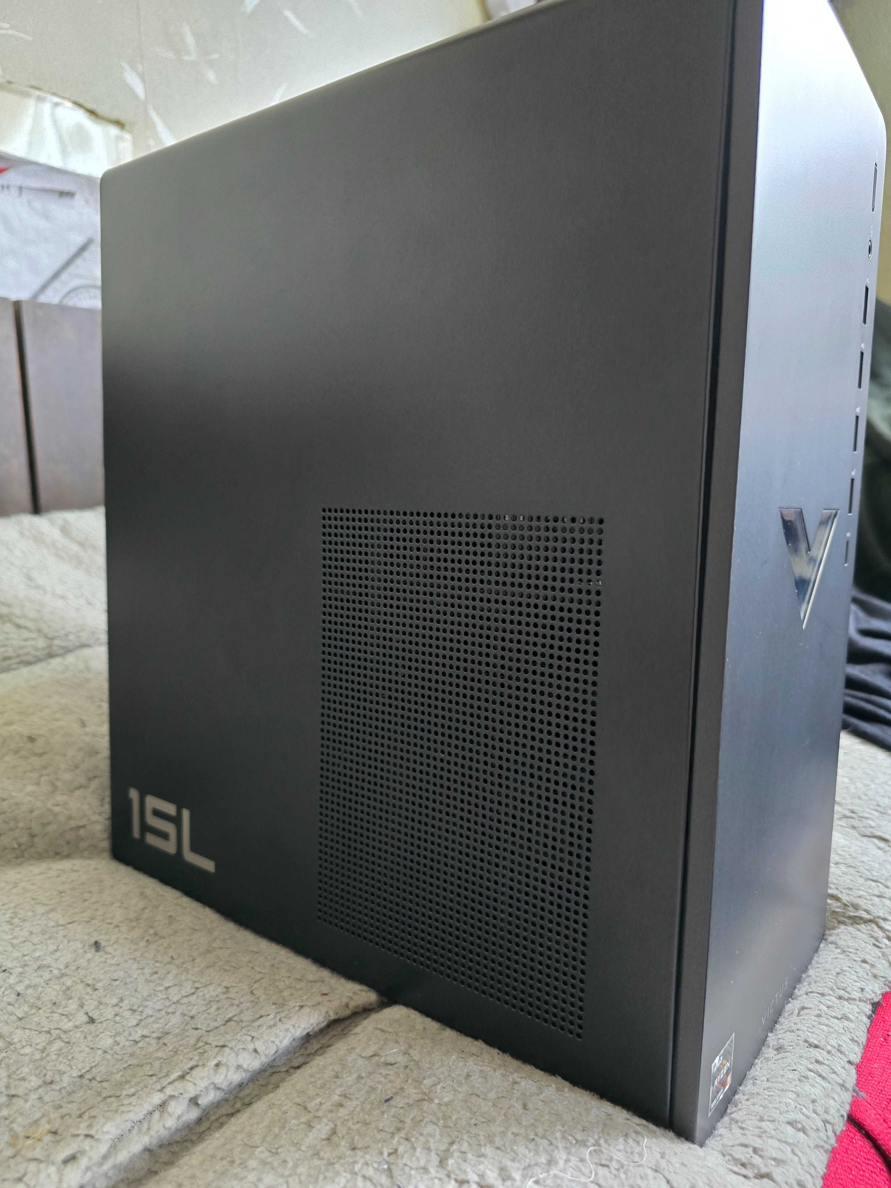 Геймърски настолен компютър HP Victus Ryzen 5, RTX3060, 16gb, 512ssd