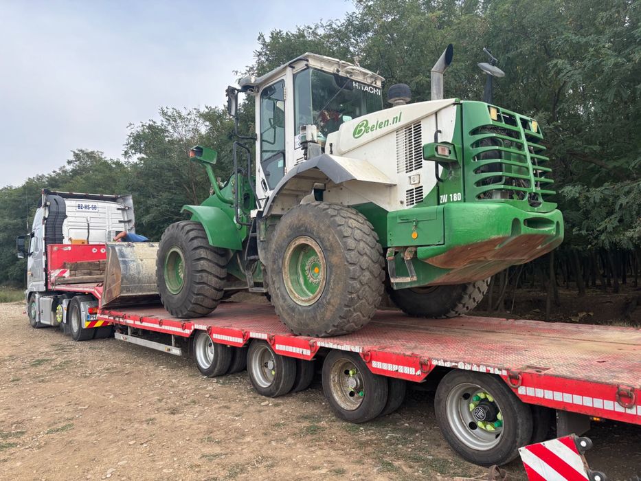 Încărcător  frontal Hitachi ZW 180