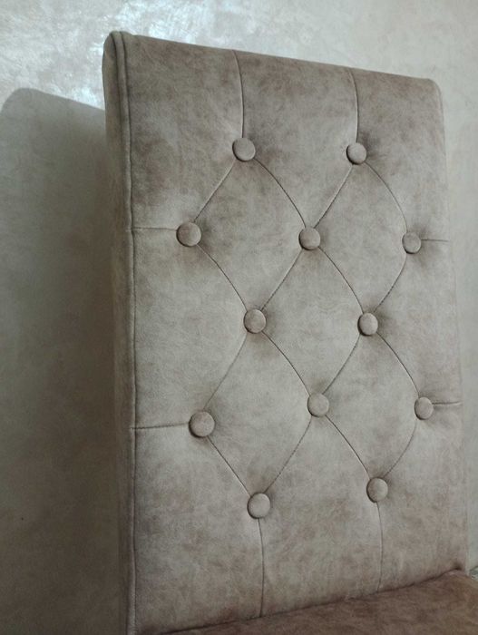 Tapitam, canapele, fotolii, coltarii etc.