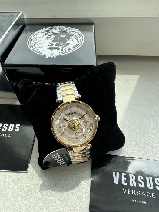 Часы Versus Star Ferry