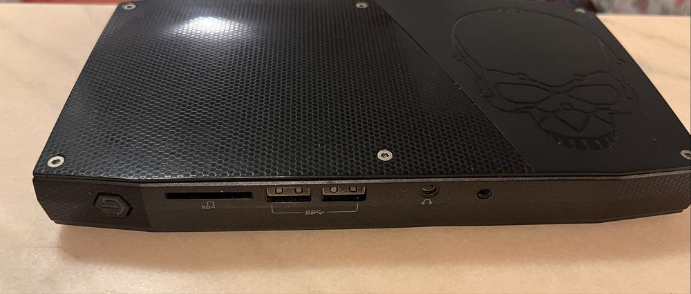 Intel® NUC Kit NUC6i7KYK