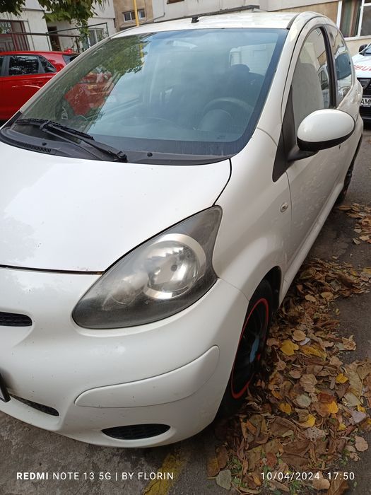 Toyota aygo 2011 vând/schimb cu Smartfortwo