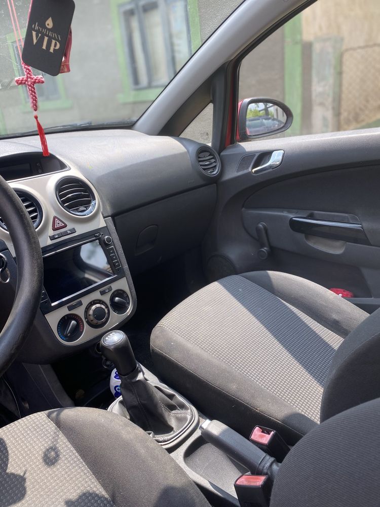 Opel Corsa D benzină