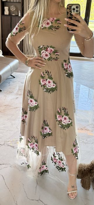 Vand rochie de cocktail