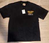 Tricou Gallery Dept.