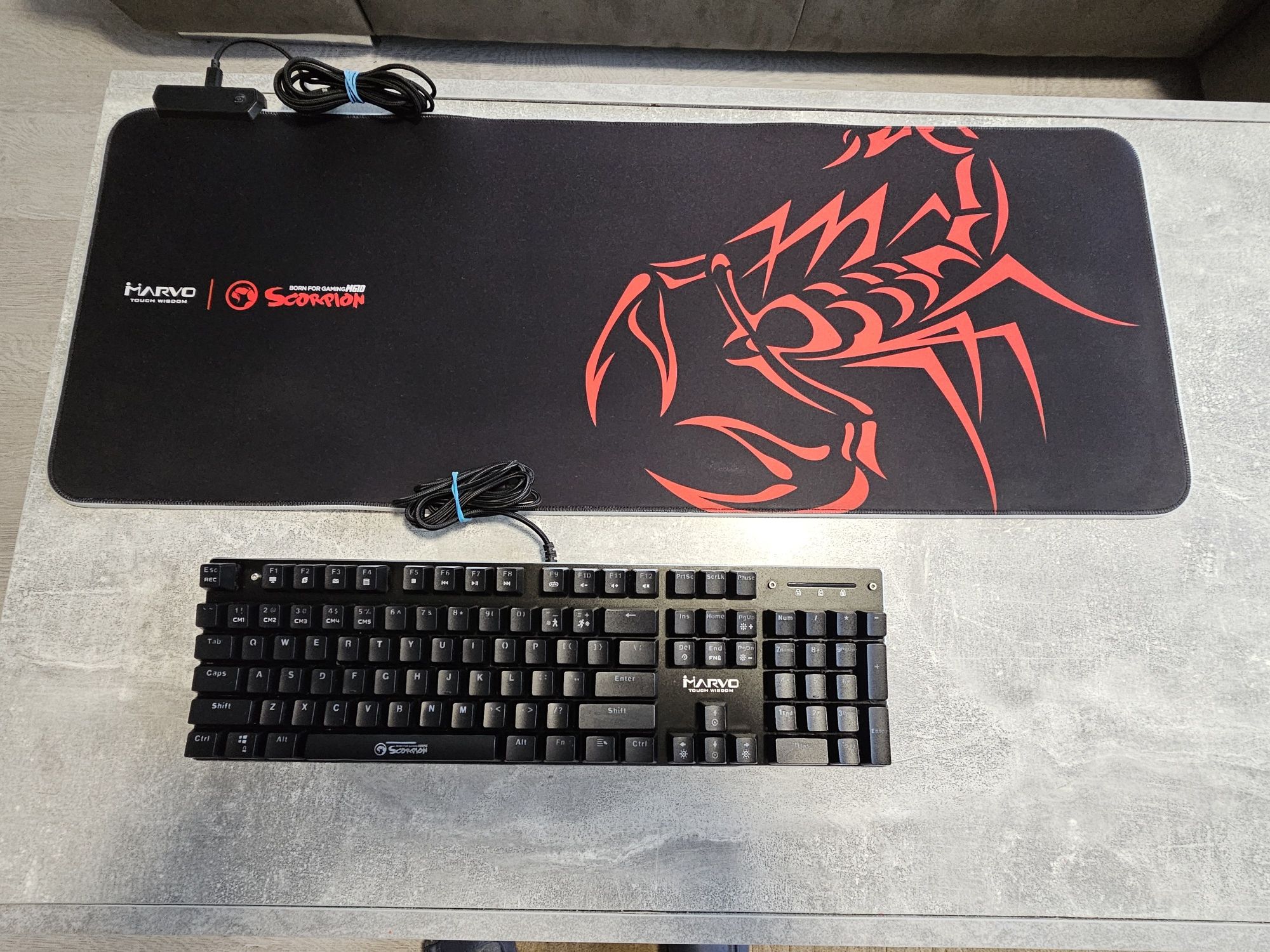 Vând set tastatura gaming și mouse pad MARVO Scorpion  MG 10 impecabil