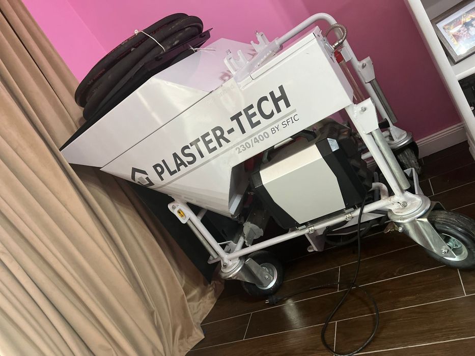 Masina de tencuit profesionala Italia