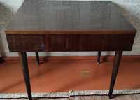 Журнальный деревянный стол