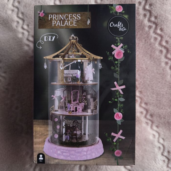 DIY Макет за сглобяване Crafts&Co (направи си сам)