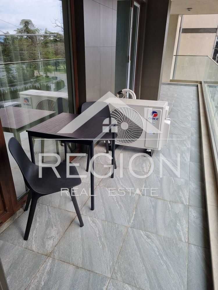 Дава се под наем Тристаен апартамент в Варна, Бриз - 93 кв.м за 2000 € - Снимка #17