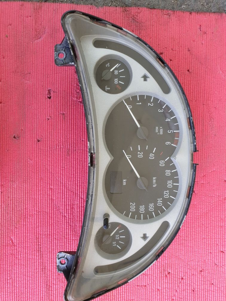 Ceasuri bord Opel Corsa C
