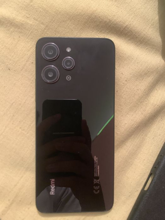 Продаю Redmi 12 — 256 GB