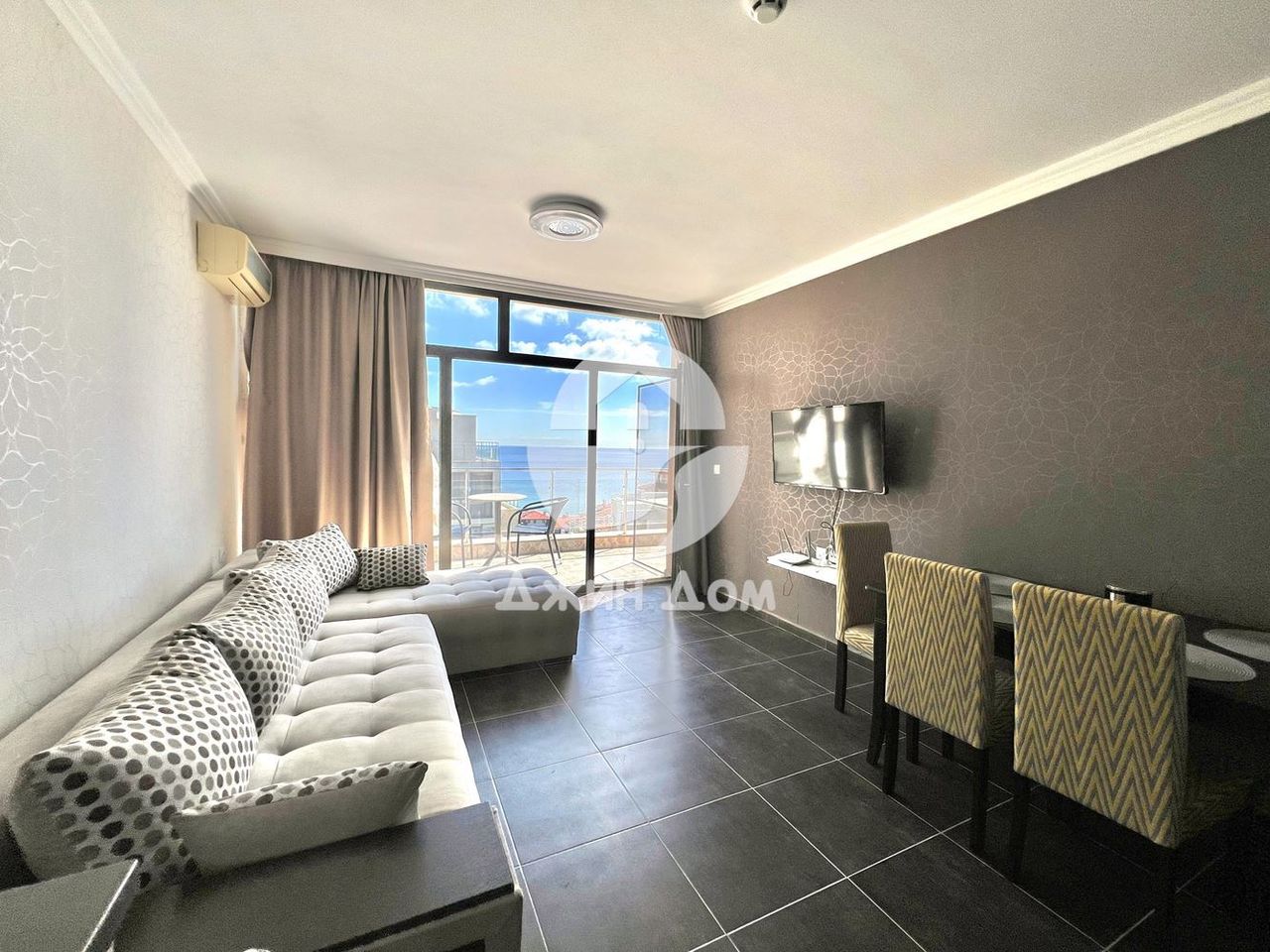 Продава се Двустаен апартамент в Свети Влас - 57 кв.м за 2106 €/кв.м - Снимка #1