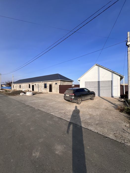 Участок 30 соток с теплицой времянкой и коттеджом