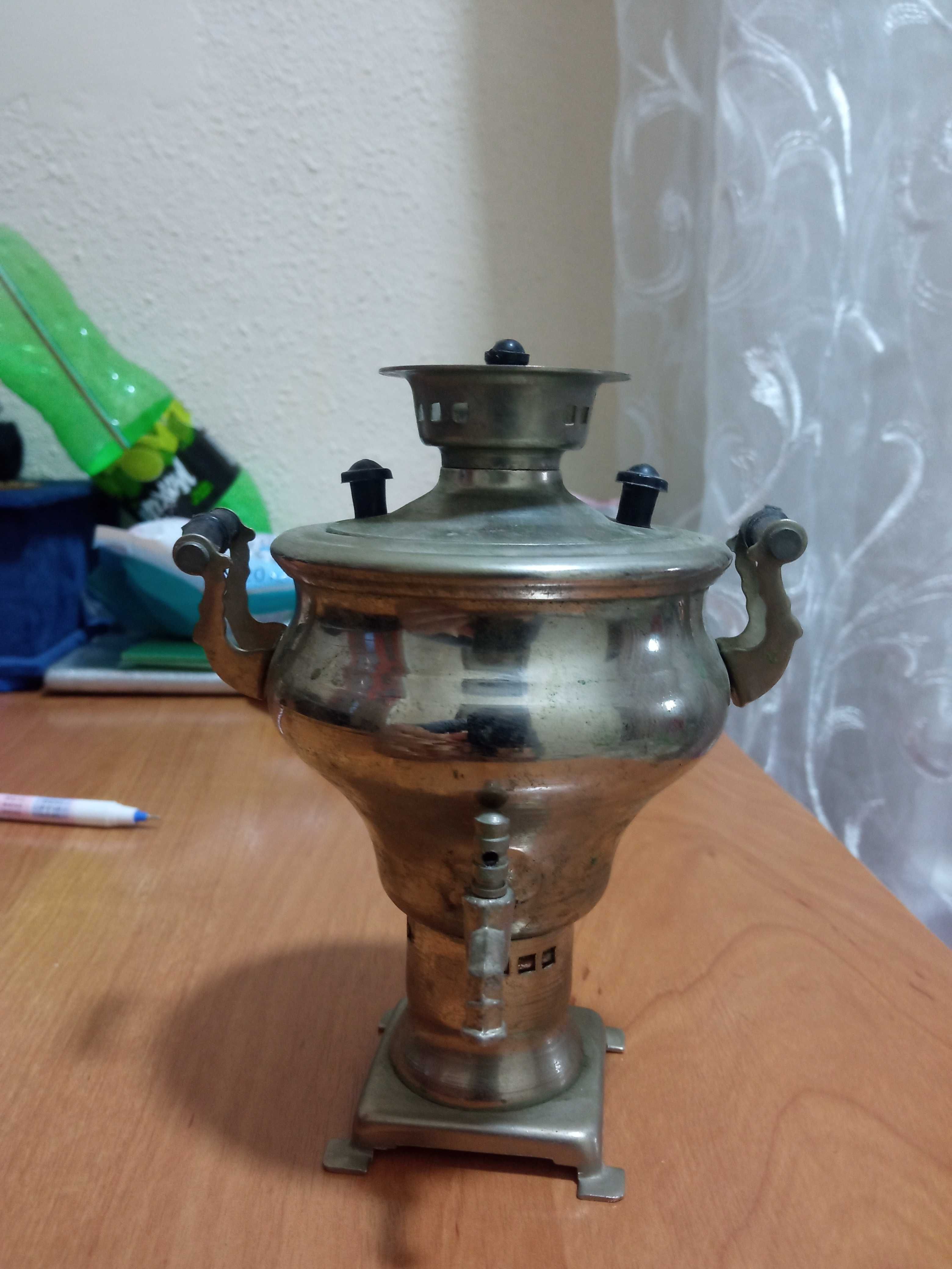 Samovar svinir antivar